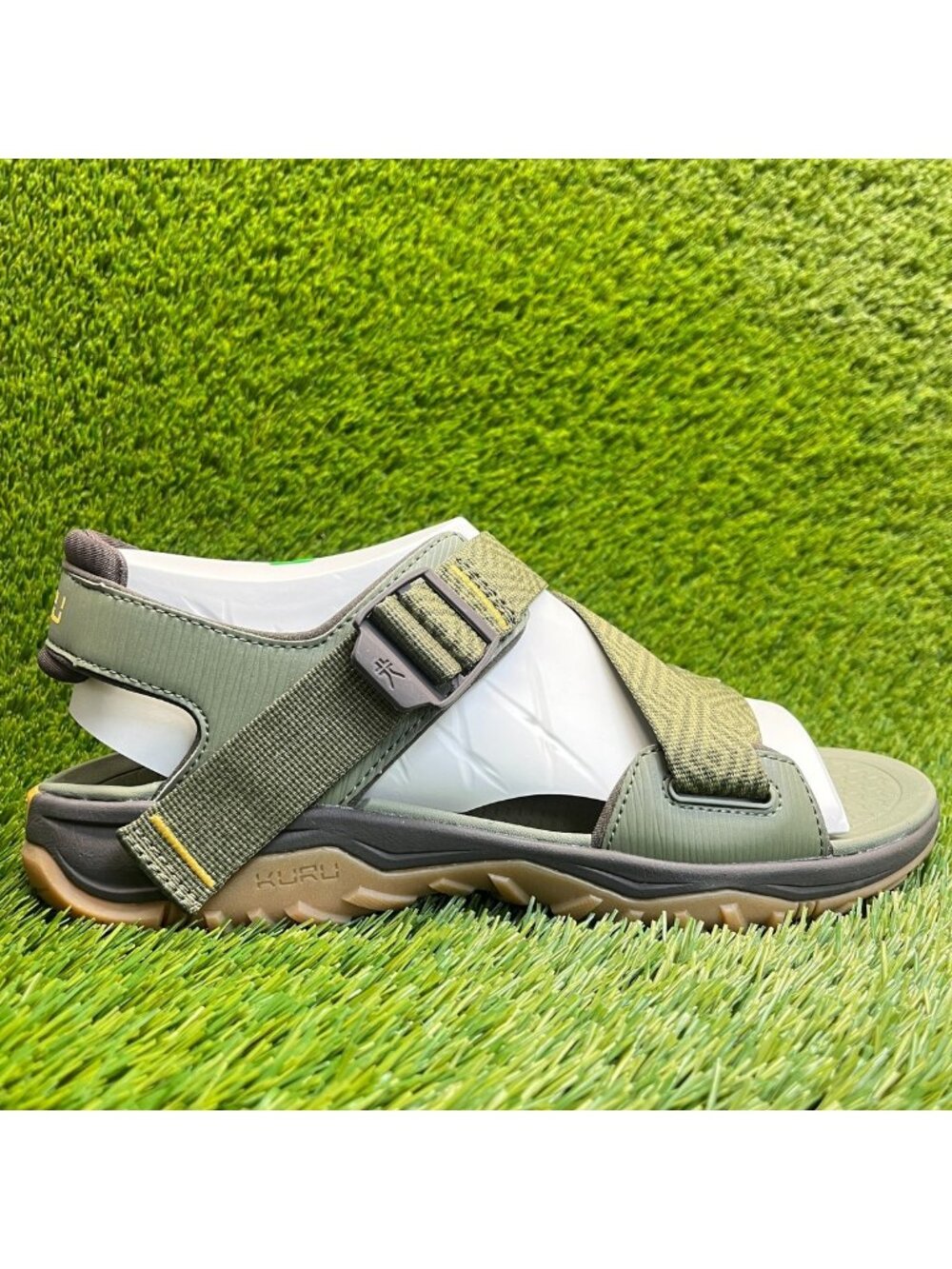 Kuru Current Mens Size 12 Olive Green Gum Beach Walking Outdoor Strappy Sandals